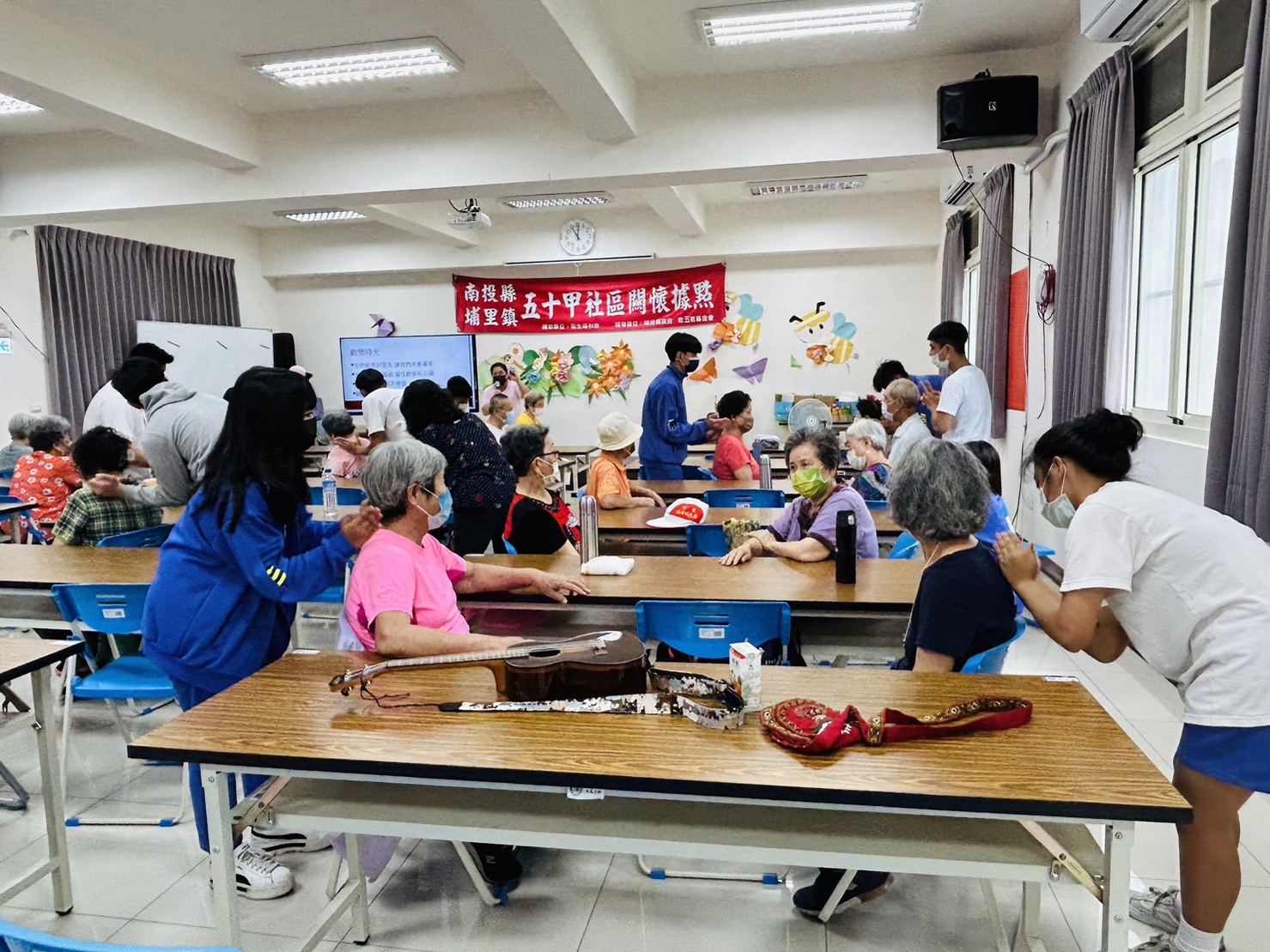 南投縣首度國中生與樂齡長者交流 培養敬老護幼好品格 南投縣首度國中生與樂齡長者交流 培養敬老護幼好品格